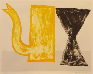 Oranje theepot, zwarte vaas